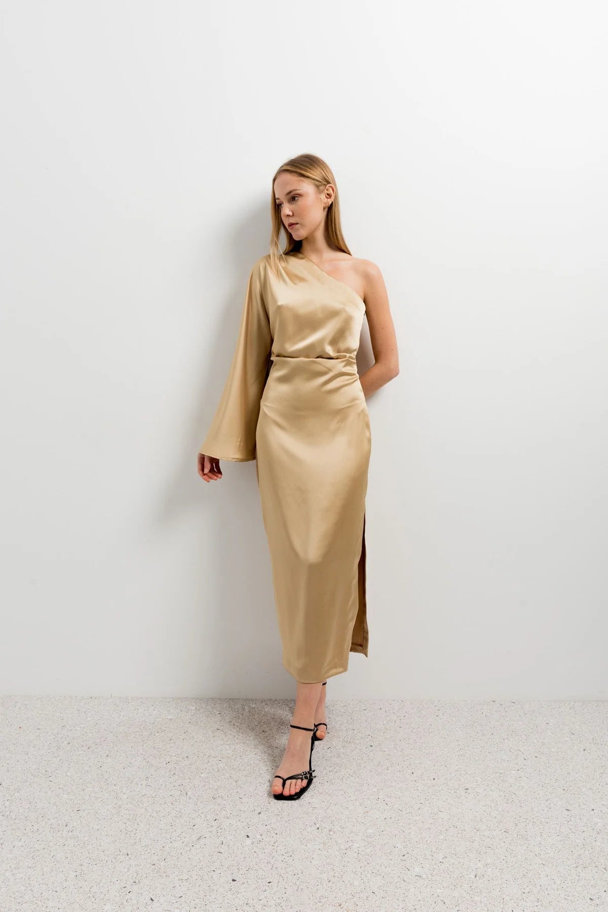 VESTIDO MIDI ASIMETRICO
