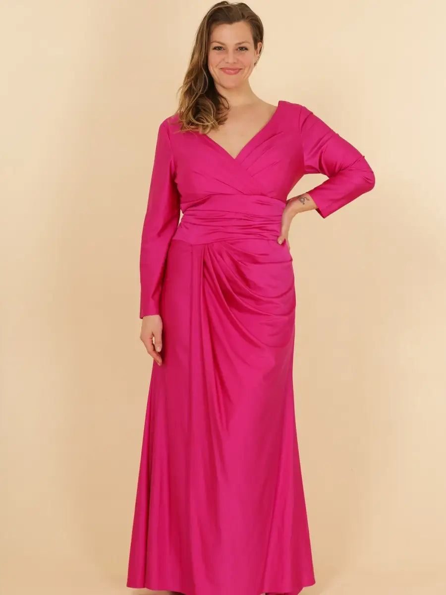 Vestido largo con mangas ajustadas