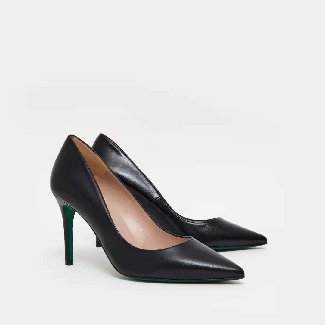 Zapatos Stilettos Viena negros en piel de cabra.