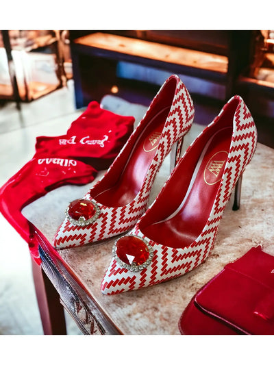 Estampado de piel a rayas rojas con adorno Tacones de aguja