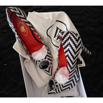 ZAPATOS DE TACÓN WOLF & ST.OZZY DE PIEL DE BECERRO CON ESTAMPADO DE CEBRA