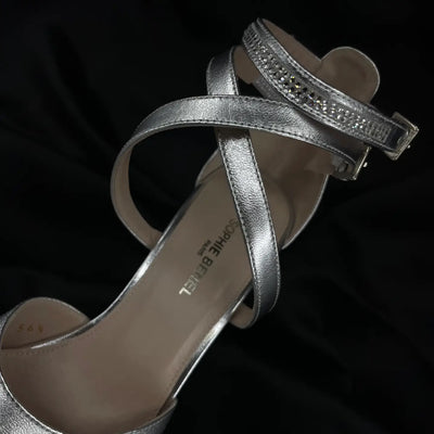 ZAPATOS PLATEADOS SWAROSKIS CON TACÓN GRUESO