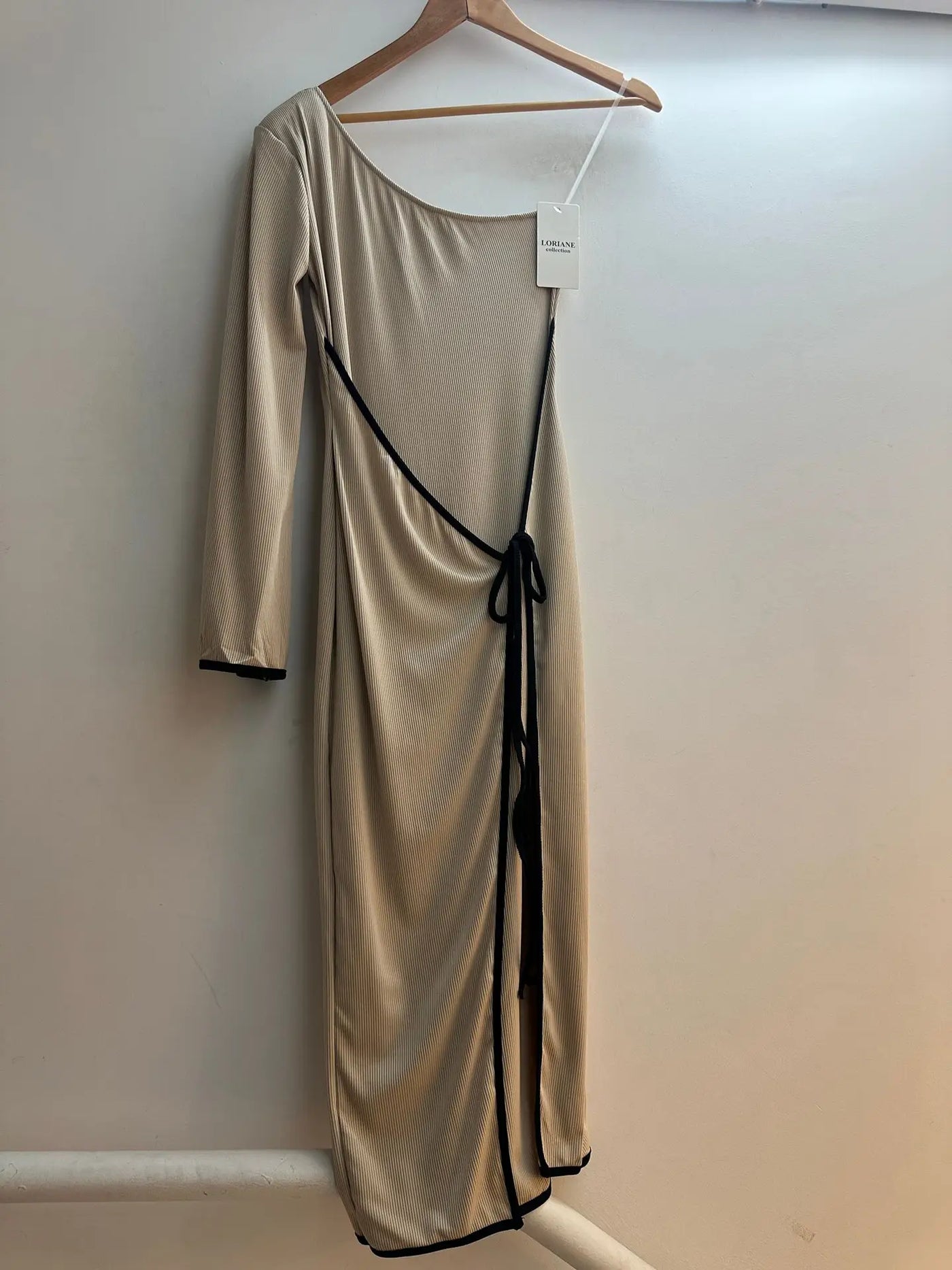 Vestido largo  Manga larga + hombrera