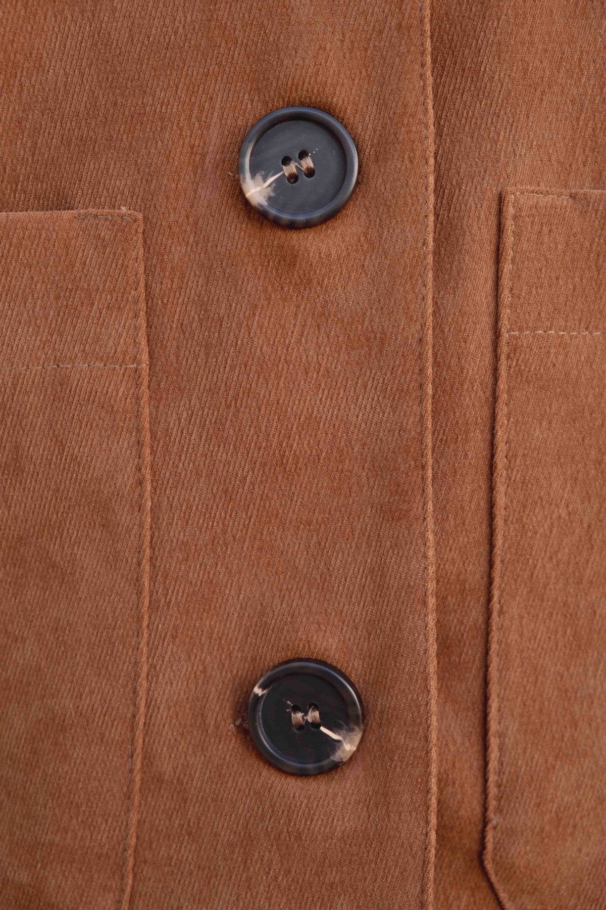 CHAQUETA CORTA EFECTO ANTE