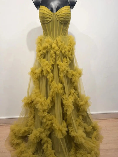 Vestido de tul con falda voluminosa verde esmeralda