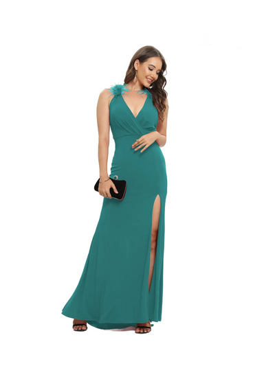Vestido de noche corto apertura en V