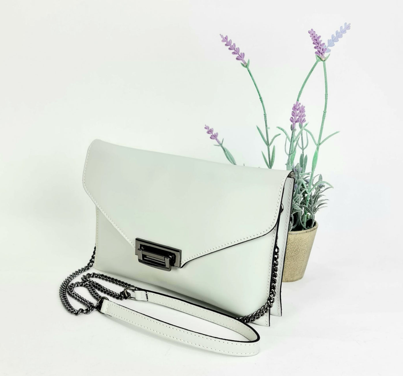 Bandolera de Piel Italiana con Solapa de Broche y 2 Compartimentos