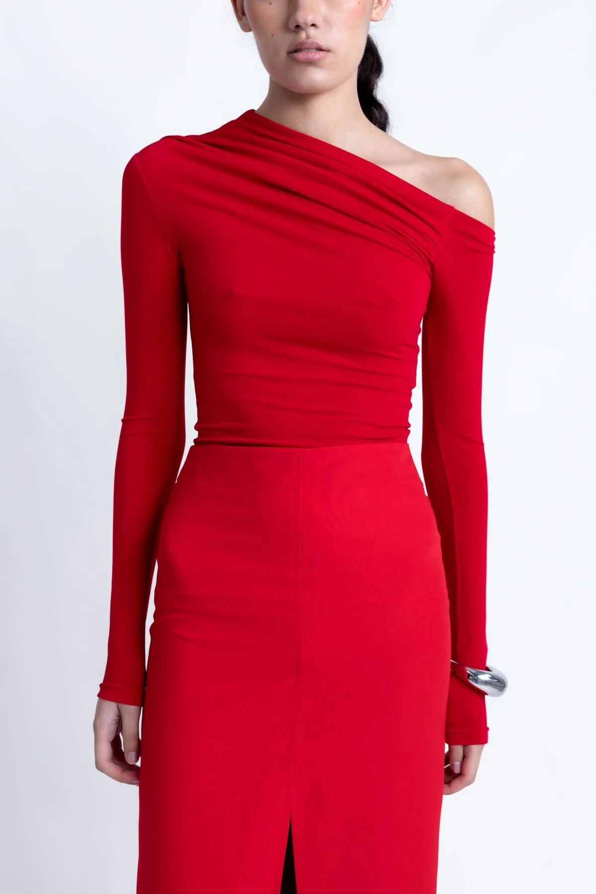 FALDA MIDI CON ABERTURAS