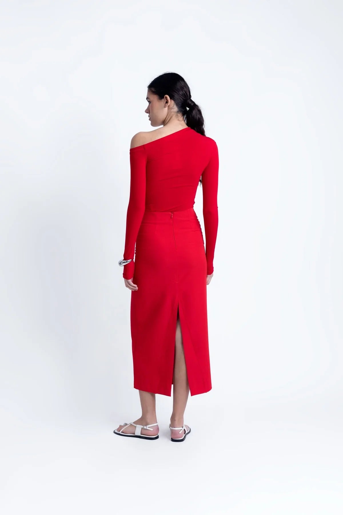 FALDA MIDI CON ABERTURAS