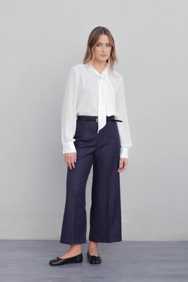 BLUSA LAZADA CUELLO
