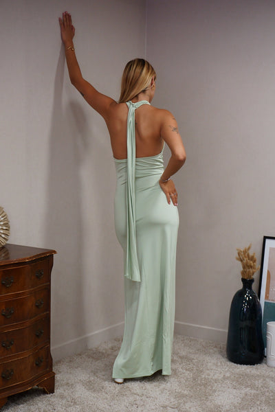 Vestido de cóctel de ceremonia con espalda descubierta y abertura