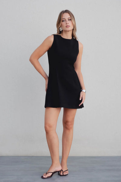 VESTIDO CORTO VOLUMEN