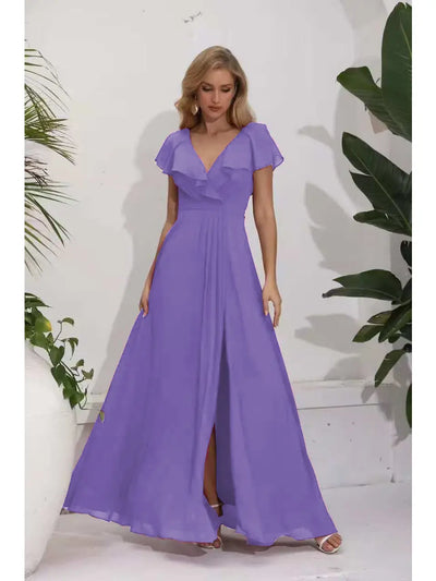 Vestido de noche largo con abertura y cuello en V