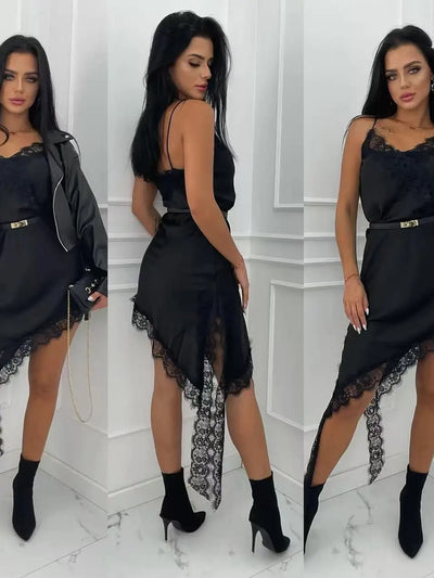 Vestido corto asimétrico de tirantes en satén