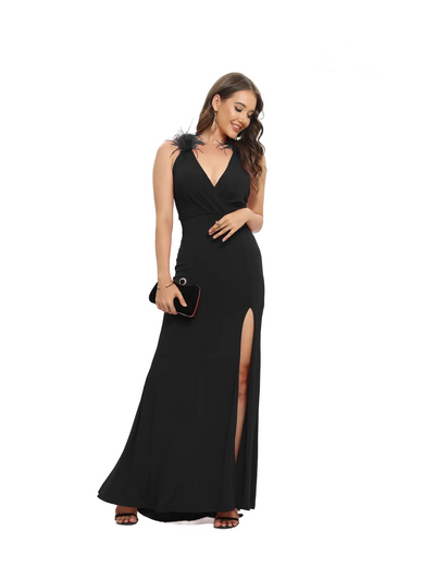 Vestido de noche corto apertura en V