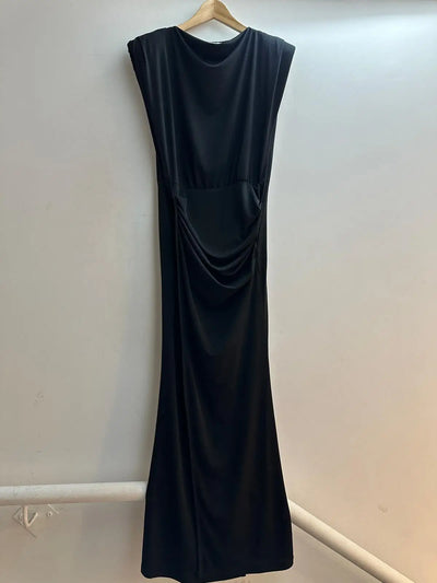 vestido largo ajustado con abertura