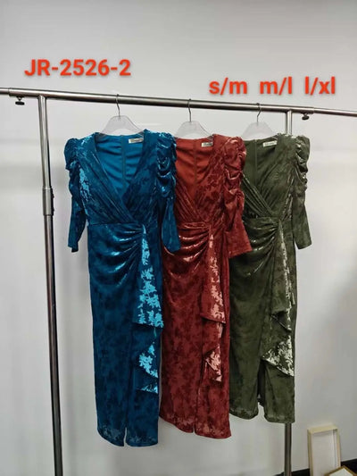 Vestido de terciopelo con abertura drapeada, invierno chic