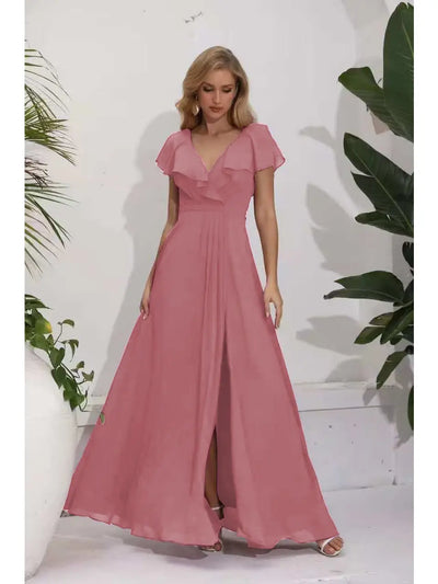 Vestido de noche largo con abertura y cuello en V