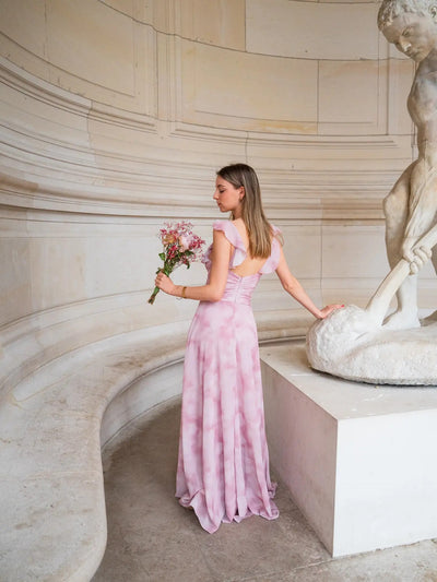 Vestido largo estilo tie-dye con volantes elegantes