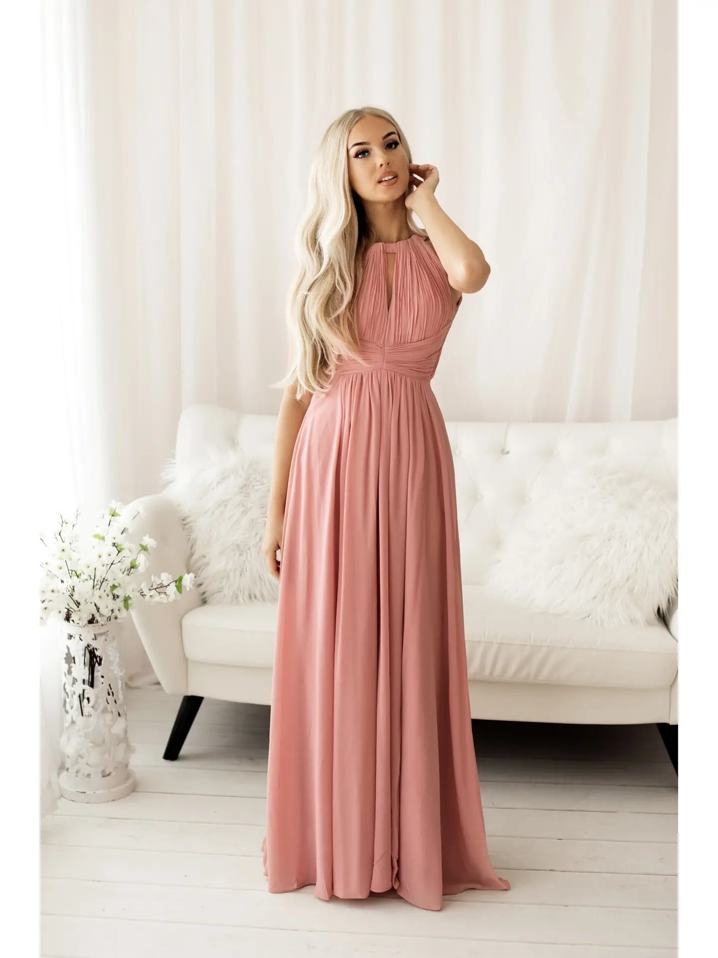 Vestido de dama de honor, espalda abierta