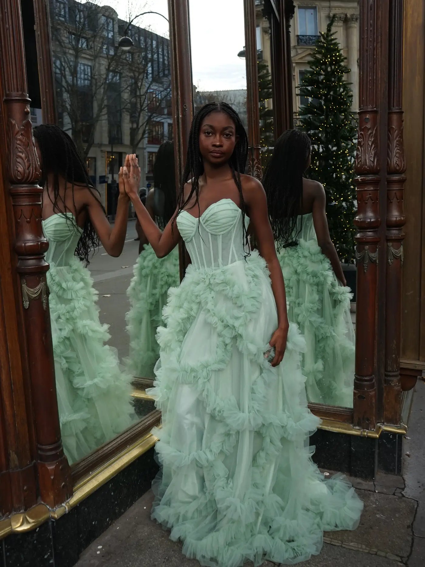 Vestido de tul con falda voluminosa verde esmeralda